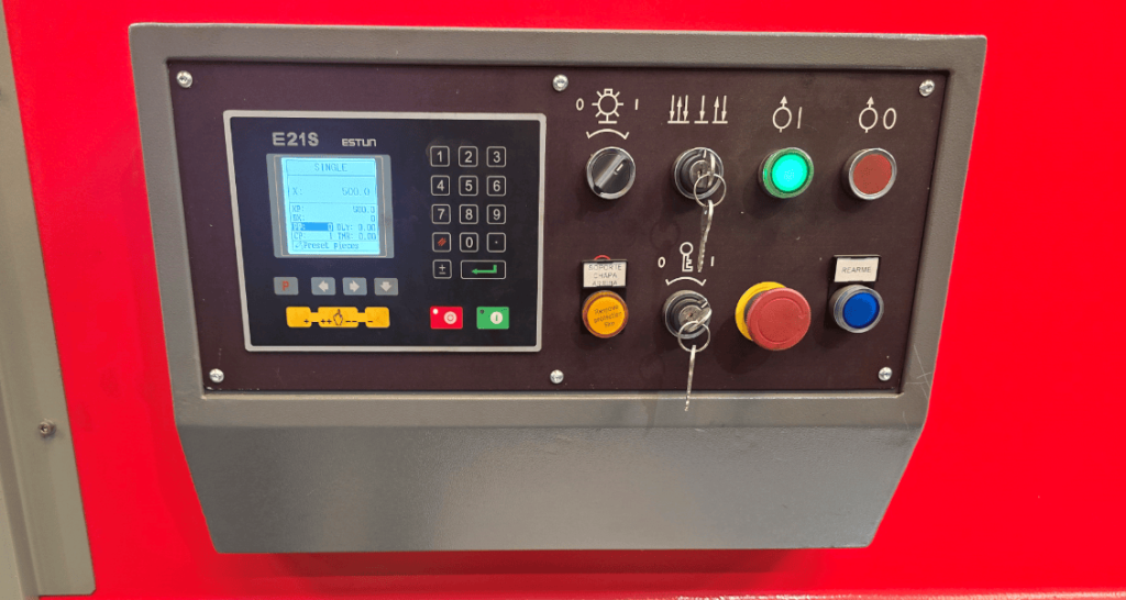 JCColombo_Cisailles_Guillotines_hydrauliques-ecran
