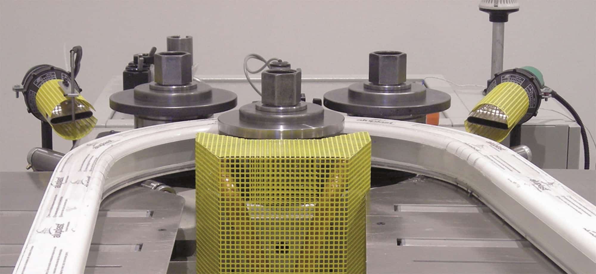 Machines pour le cintrage acier, aluminium et PVC